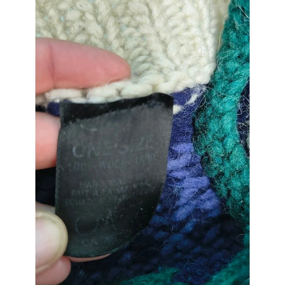 100% Wool Heavyweight Collared Swaleater 90s Geometric Colors